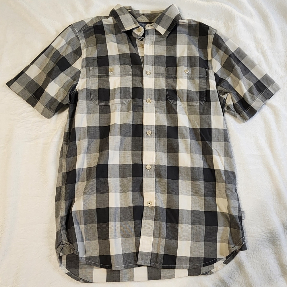 The North Face Short Sleeve Button Up, Black‎ and White Plaid, EUC, Size Small